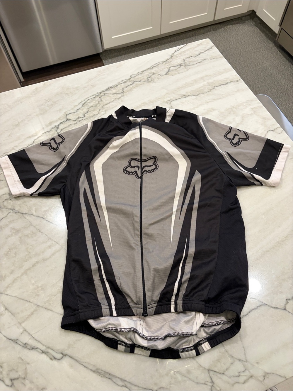 Fox UNISEX Short Sleeve Cycling Jersey — Black & Gray SZ S